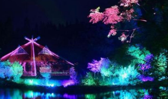 創(chuàng)新推出“VR+政務(wù)服務(wù)”、“VR+智慧安防”